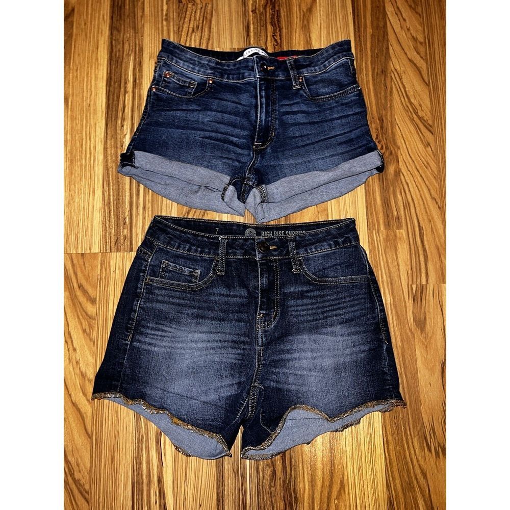 Celebrity Pink SO Junior's Woman's Distressed Jean Shorts Size 7 Lot Of 2